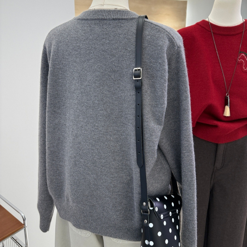 韓系減齡顯瘦圓領提花小馬針織衫