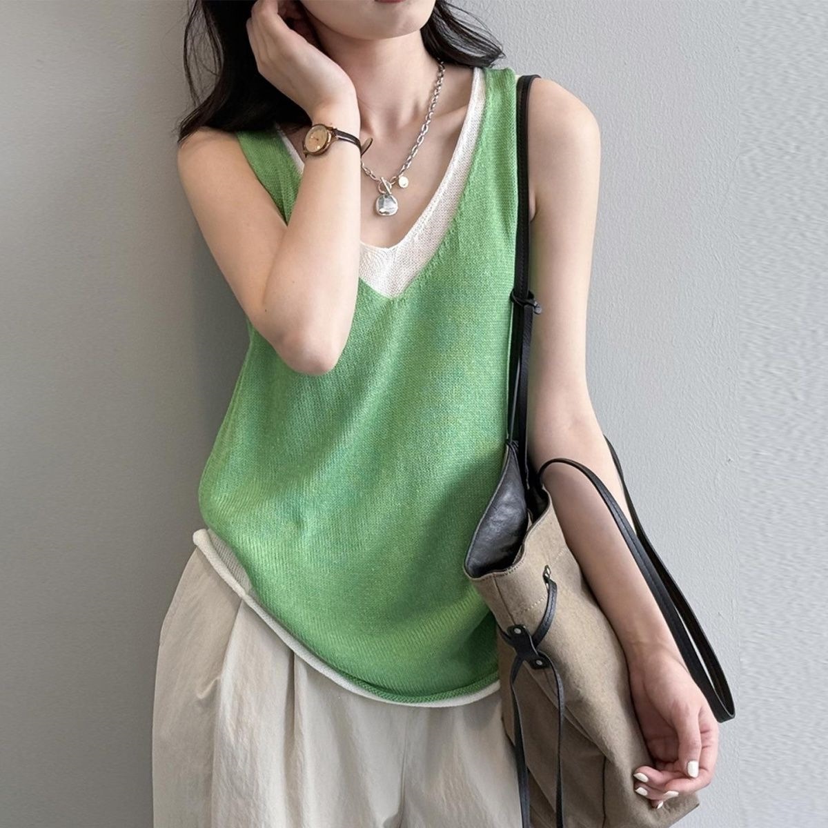 韓版撞色假兩件V領時尚吊帶背心