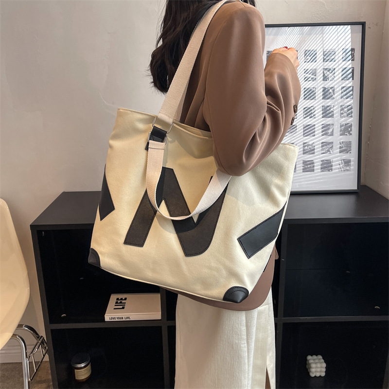 韓版質感厚實雙面壓花字母帆布手提袋-lululam