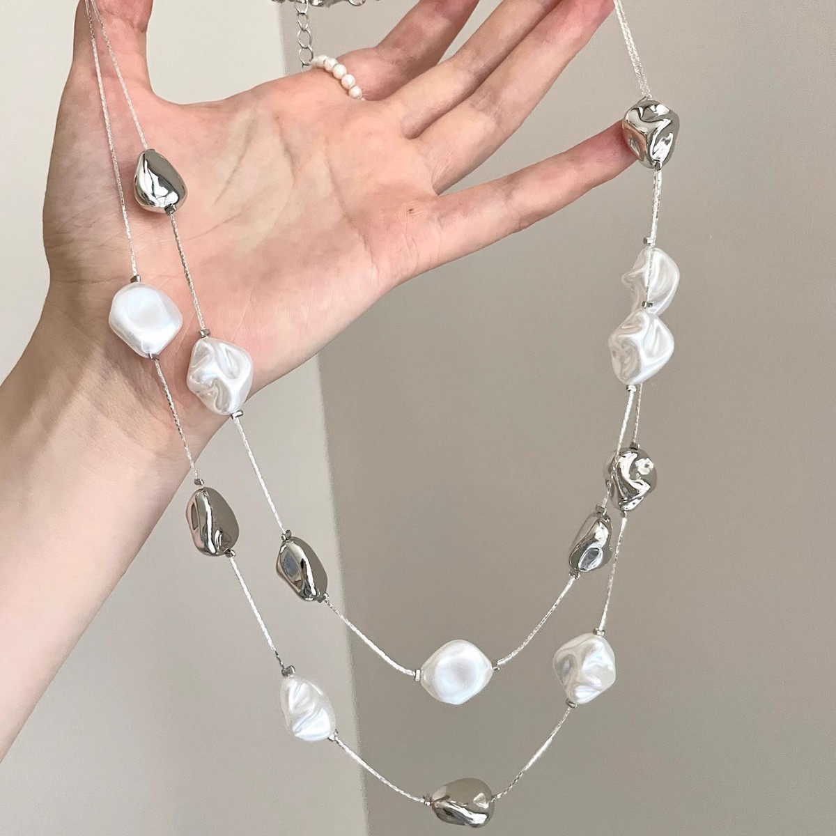 輕奢高級精緻鎖骨鍊不規則長款串珠項鍊