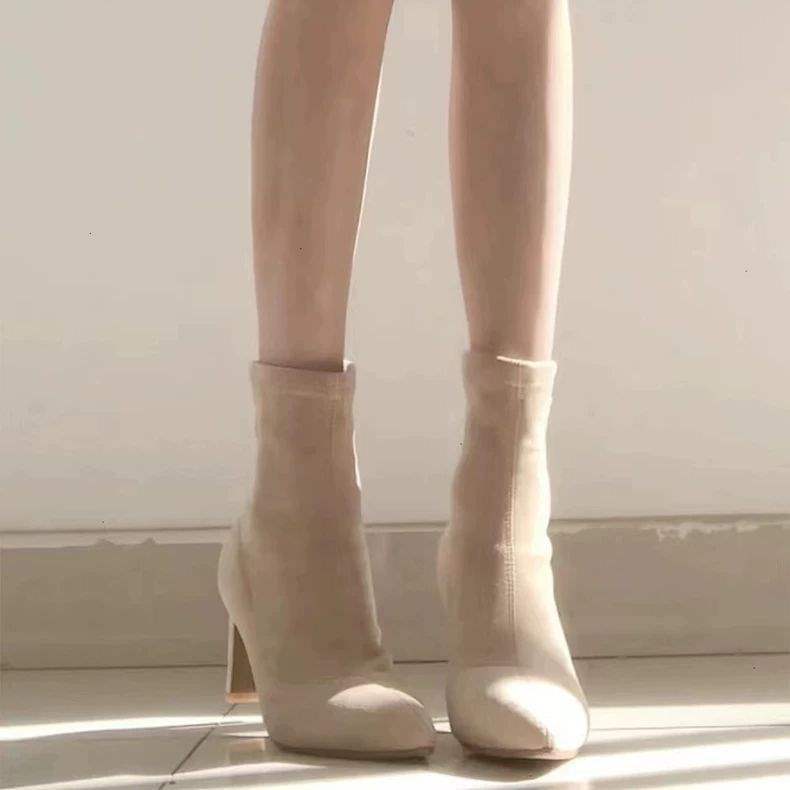 尖頭百搭粗跟絨面短靴高跟靴