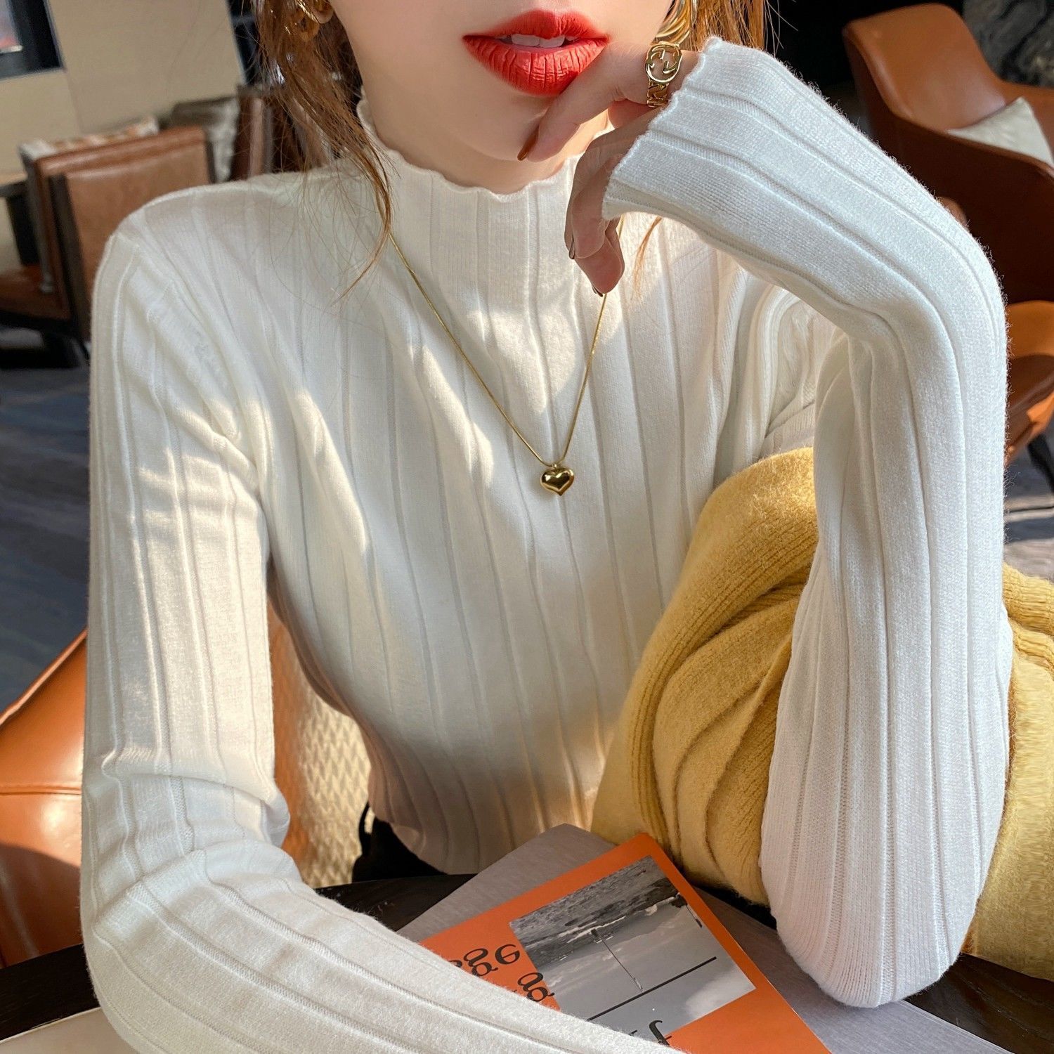 木耳邊半高領內搭毛衣短版修身針織打底衫