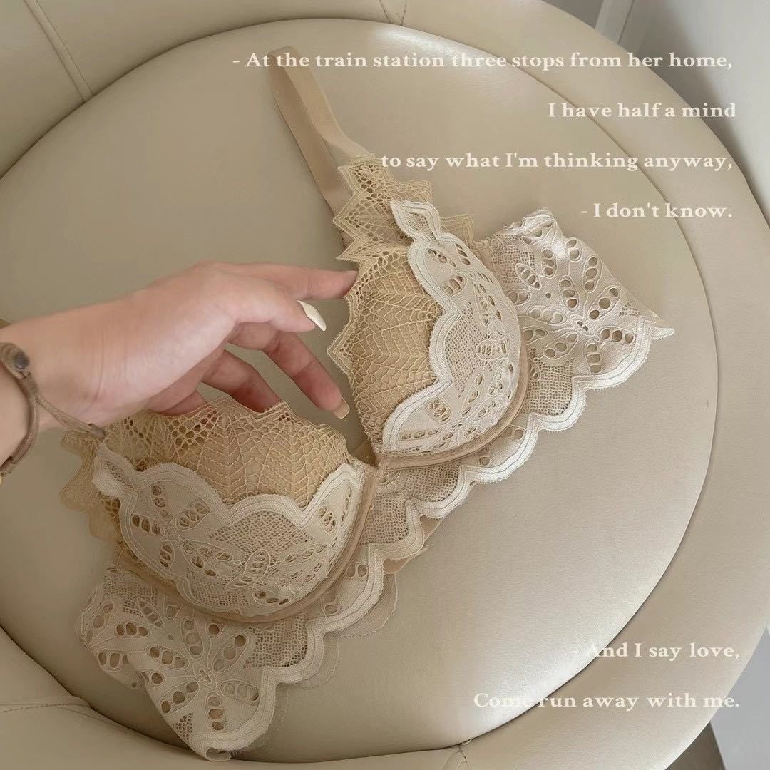 蕾絲小胸聚攏無鋼圈調整型文胸套裝-lululam