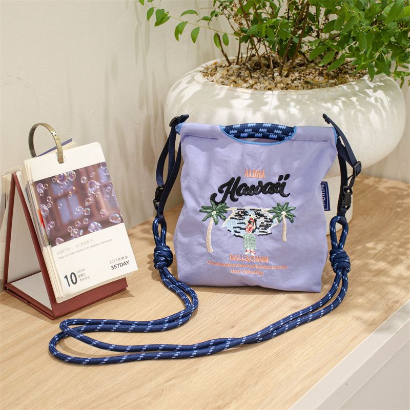 25款日系mini款休閒設計感刺繡環保尼龍手提斜挎包-lululam