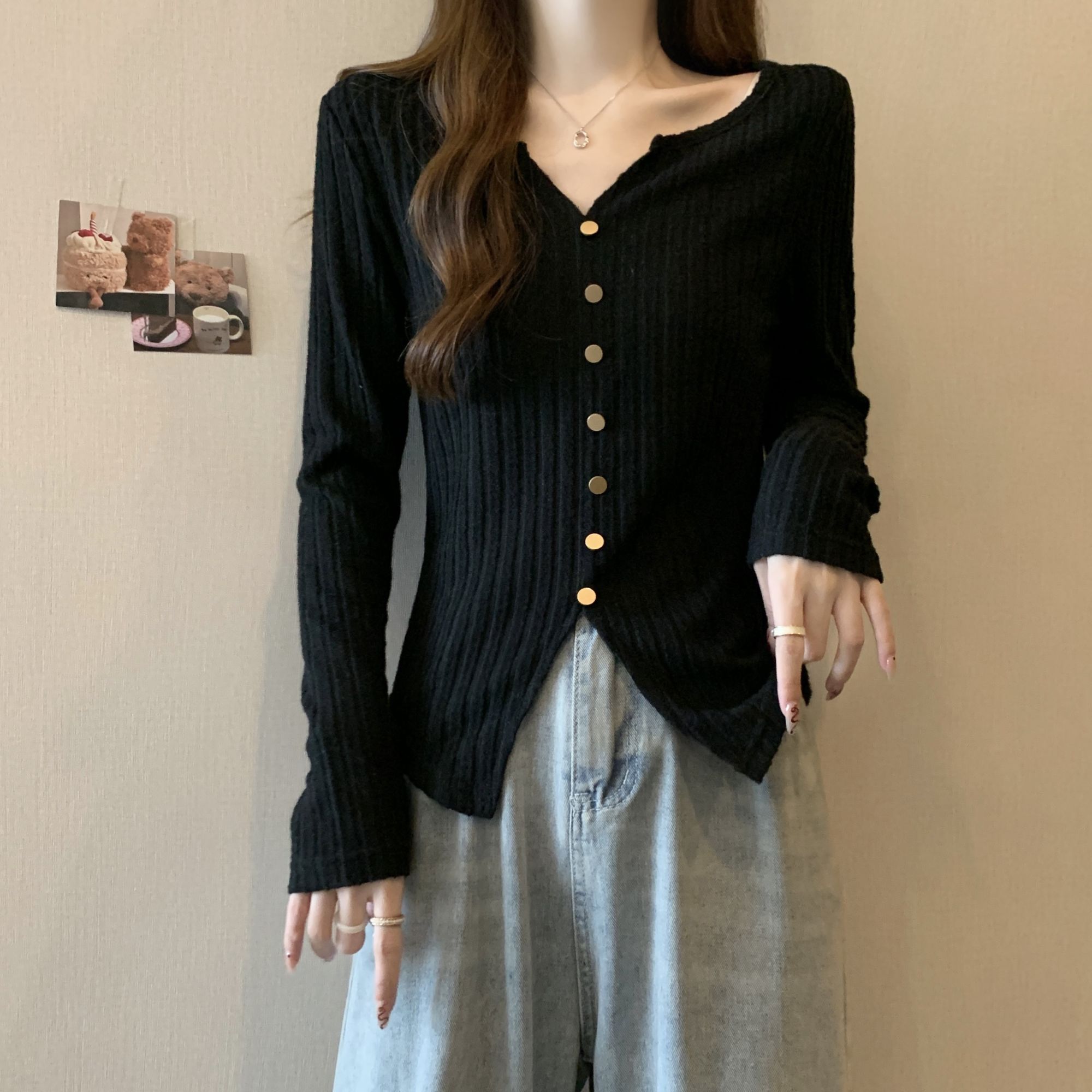 大碼薄款顯瘦V領設計感長袖打底針織衫