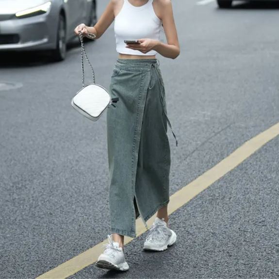 復古水洗牛仔高腰顯瘦設計開叉半身裙-lululam