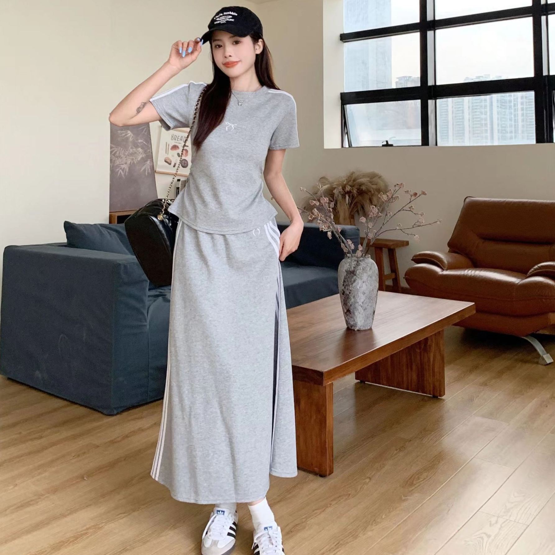 【套裝】慵懶風休閒時尚短袖t恤高腰A字裙運動風兩件套裝-lululam