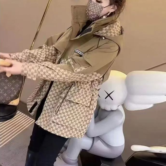 新款連帽拼接抽繩收腰寬鬆衝鋒衣風衣外套