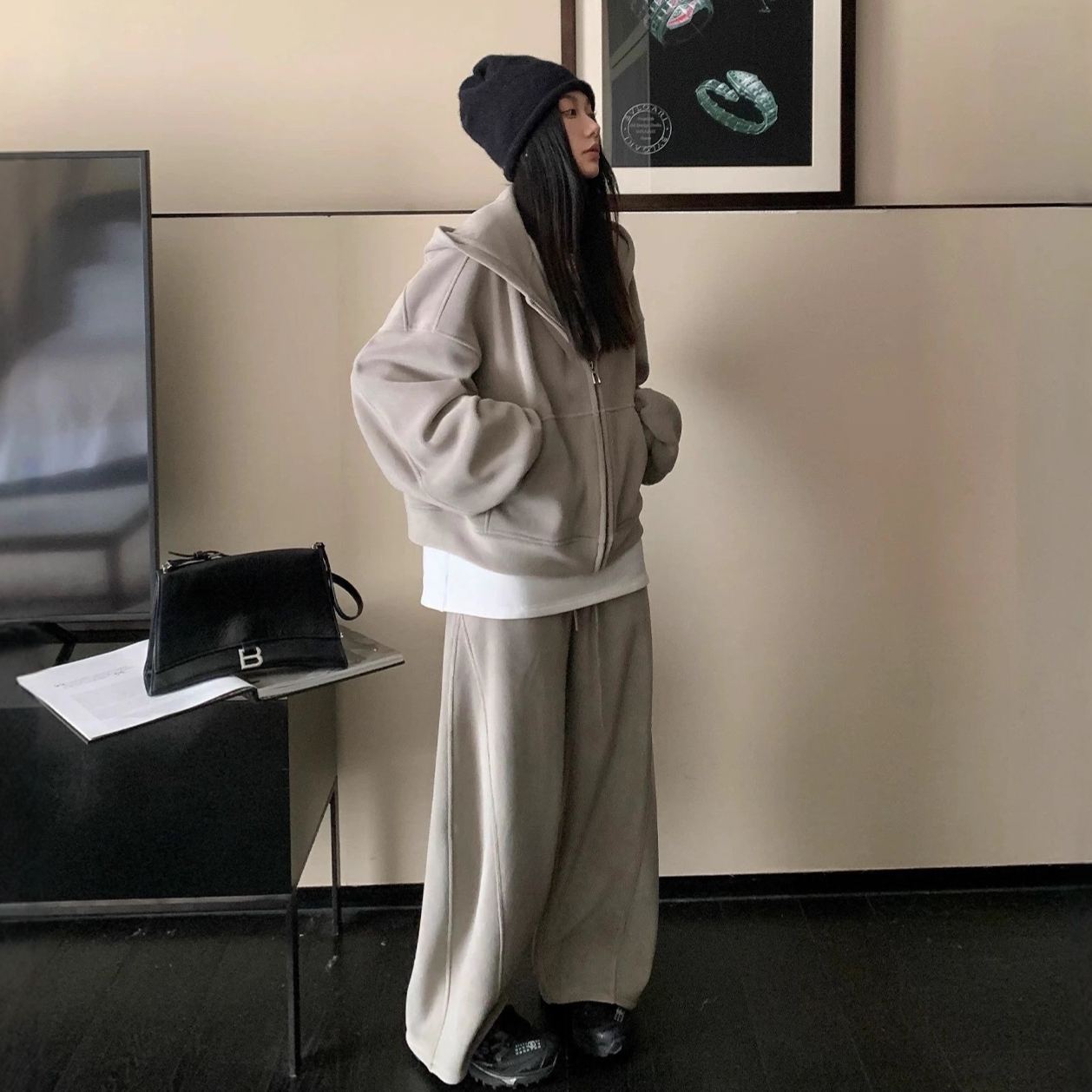 【整套】洋氣時髦大碼顯瘦連帽T+運動休閒闊腿褲兩件套