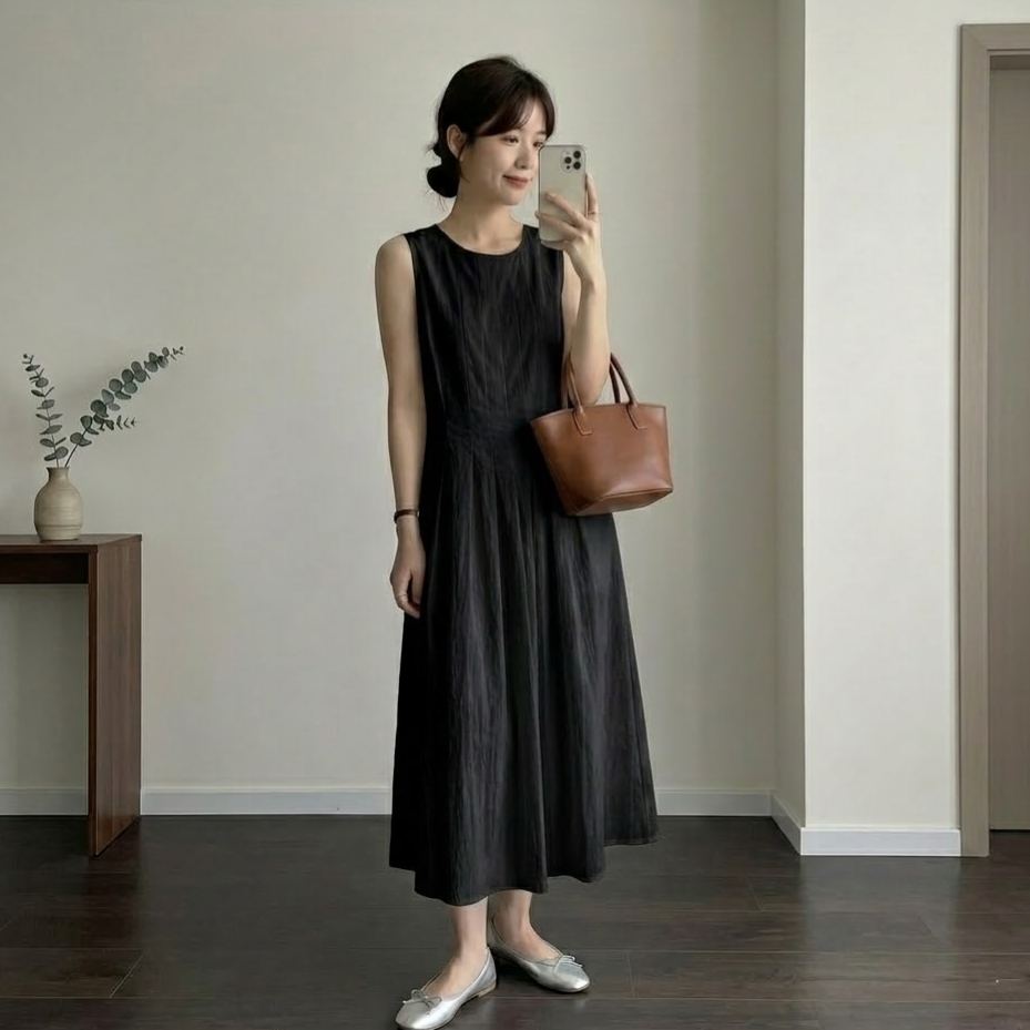 法式通勤素色壓褶收腰無袖百褶A字洋裝