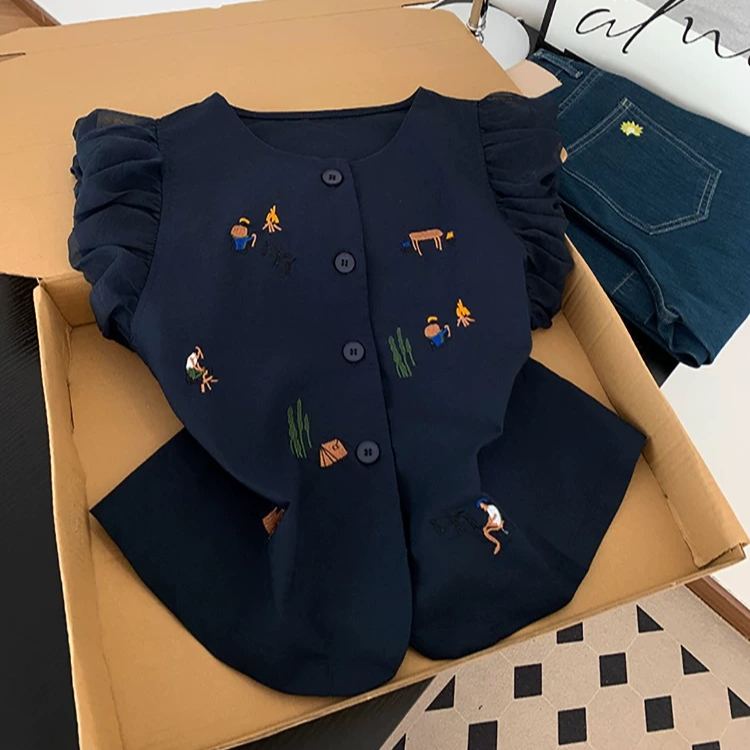 亞麻泡泡袖甜美重工刺繡涼感短袖襯衫