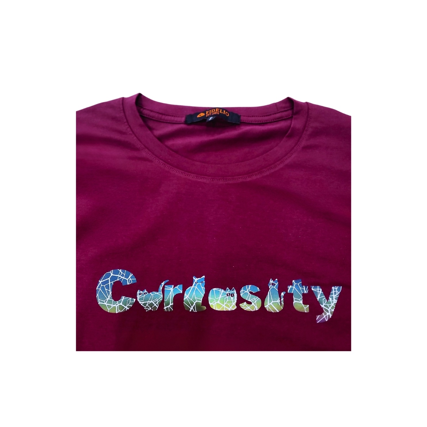 FIDELIO Curiosity Graphic Tees - Maroon