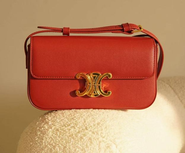 新作 CELINE♪ トリオンフ ショルダーバッグ カーフスキン