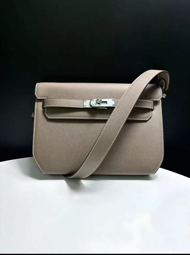 hermes kelly depeches バッグ 【HERMES】