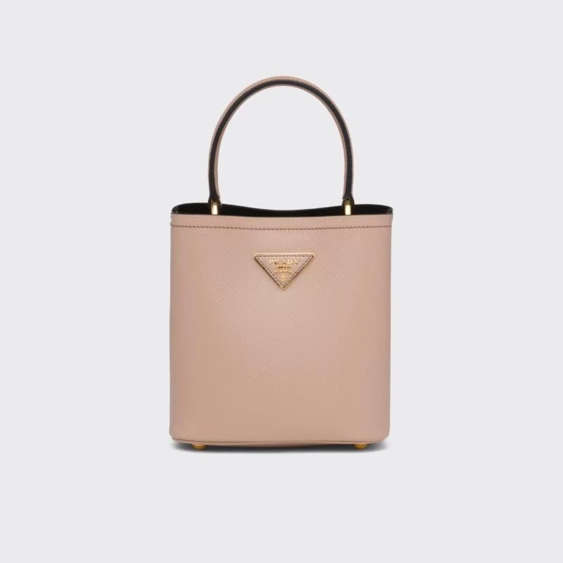 PRADAパニエ サフィアーノレザー スモールバッグ