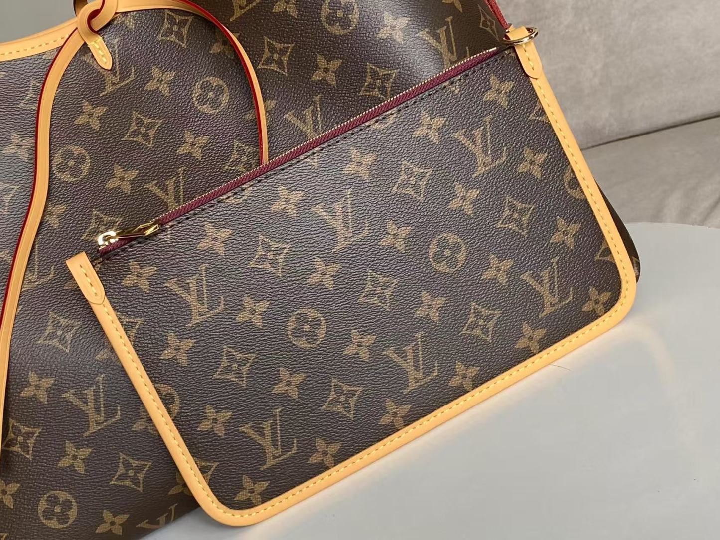 LOUIS VUITTON（ルイヴィトン）キャリーオール NM MM