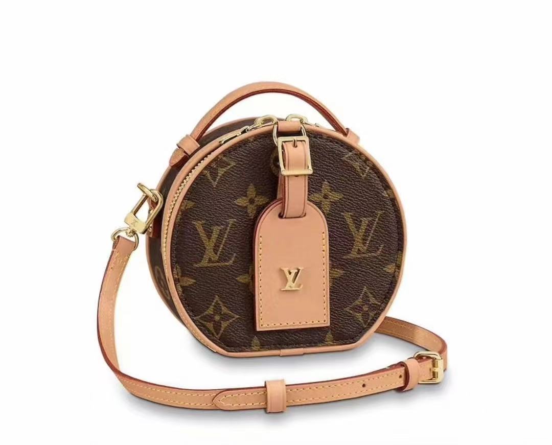 LOUIS VUITTON（ルイヴィトン）ミニボワットシャポー