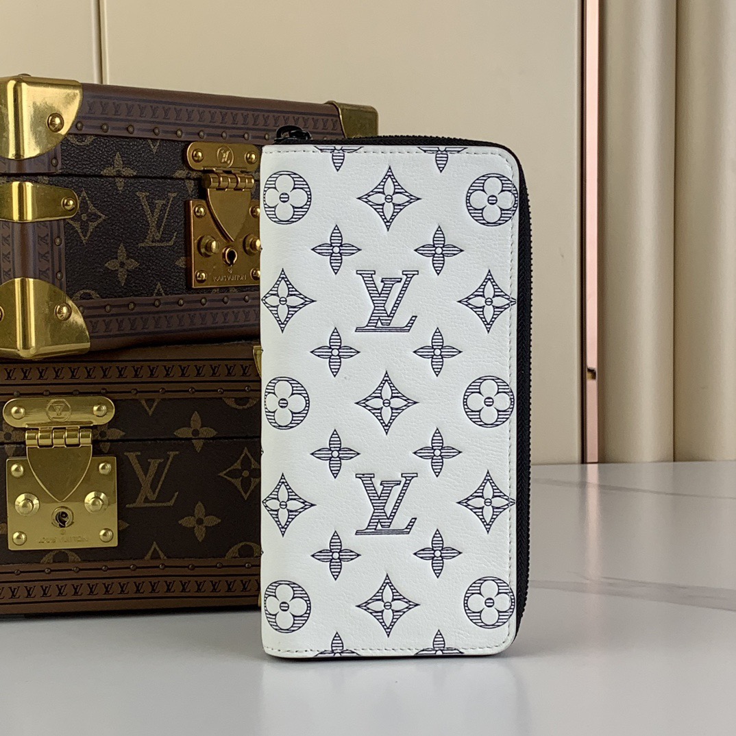 LV Louis Vuitton 新作財布です 29 zm 95521