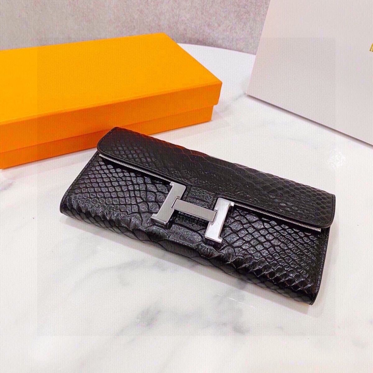 Hermes(エルメス) クラッチバッグ 財布 19x10cm 2カラー