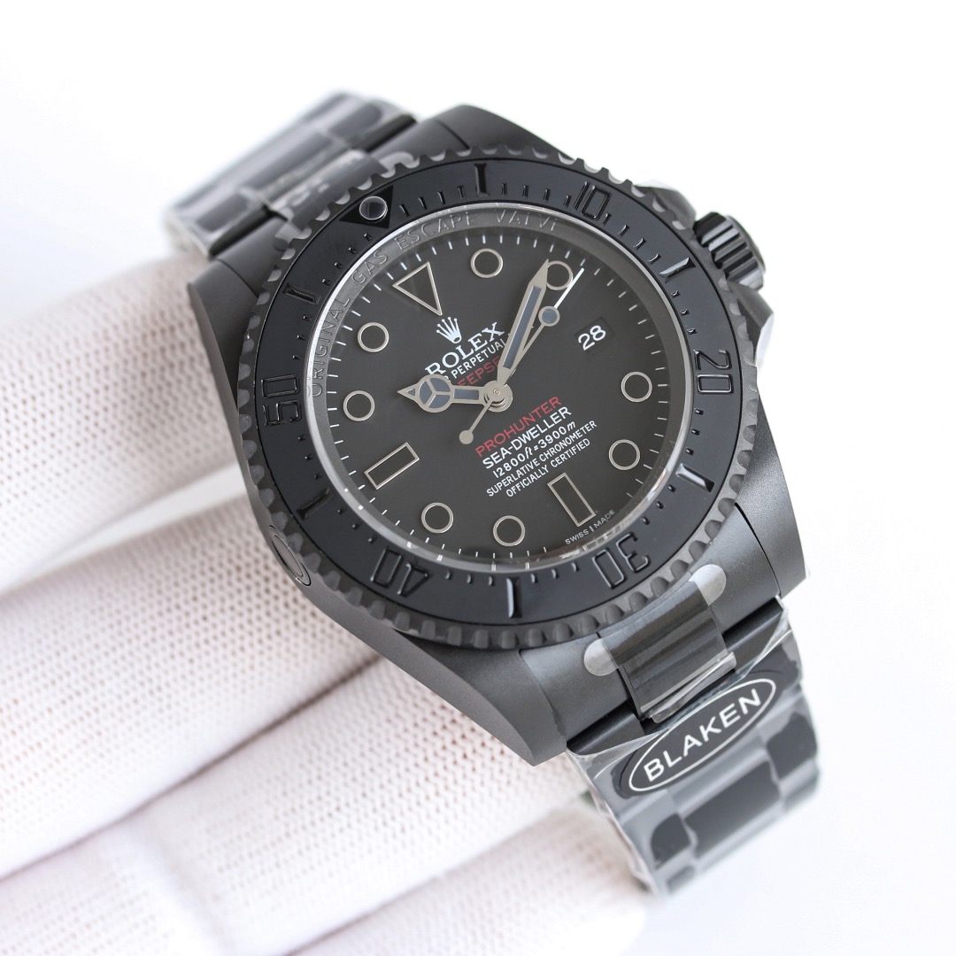 NEW 2025 ロレックス（スイスの腕時計ブランド）Rolex 44mm 鉄 黒水妖怪 大魔王 機械式時計