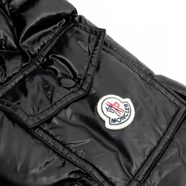 MONCLER ダウンジャケット MAYA（ユニセックス）