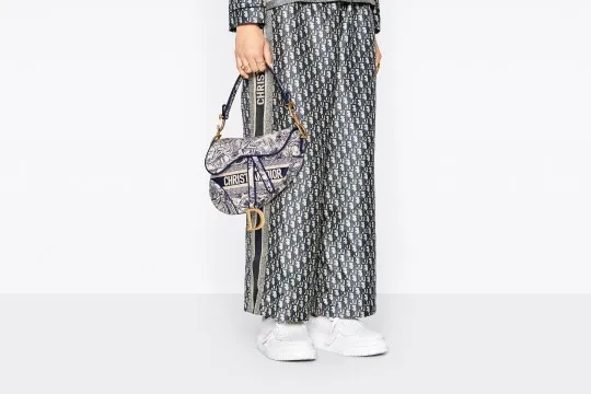 【CHRISTIAN DIOR】「25ans」掲載Cocomi大人気の★「サドル」バッグ★完売続出★限定30個お早めに！