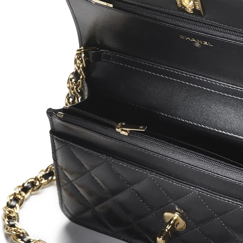 CHANEL(シャネル) チェーンウォレット