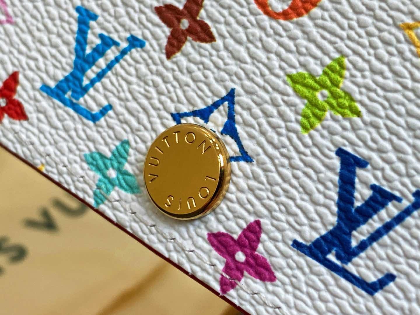 ルイ・ヴィトン(Louis Vuitton) LV × TM キーケース ミュルティクレ 6