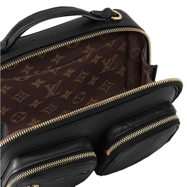 LOUIS VUITTON（ルイヴィトン）ユーティリティクロスボディ