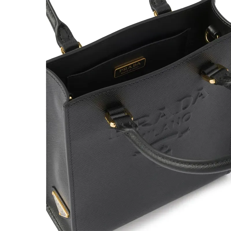 PRADA(プラダ)  サフィアーノ」（牛革）スモールハンドバッグ