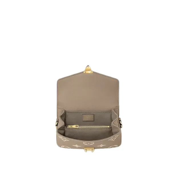 LOUIS VUITTON（ルイヴィトン）ポシェットメティス EW