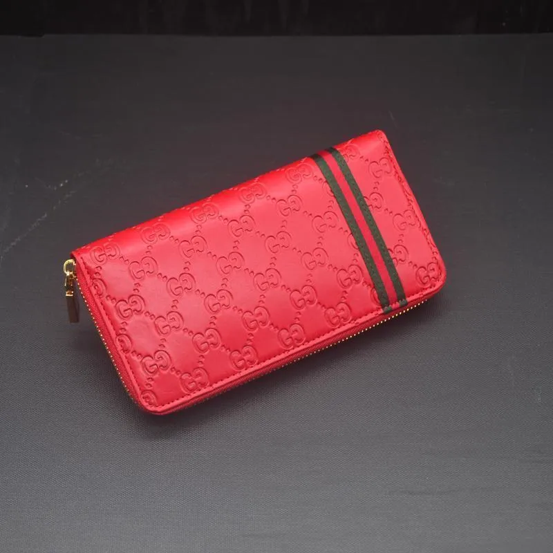 GUCCI(グッチ) ジップロゴ長財布 3色