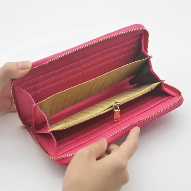 PRADA(プラダ) サフィアーノレザー 財布 ローズレッド