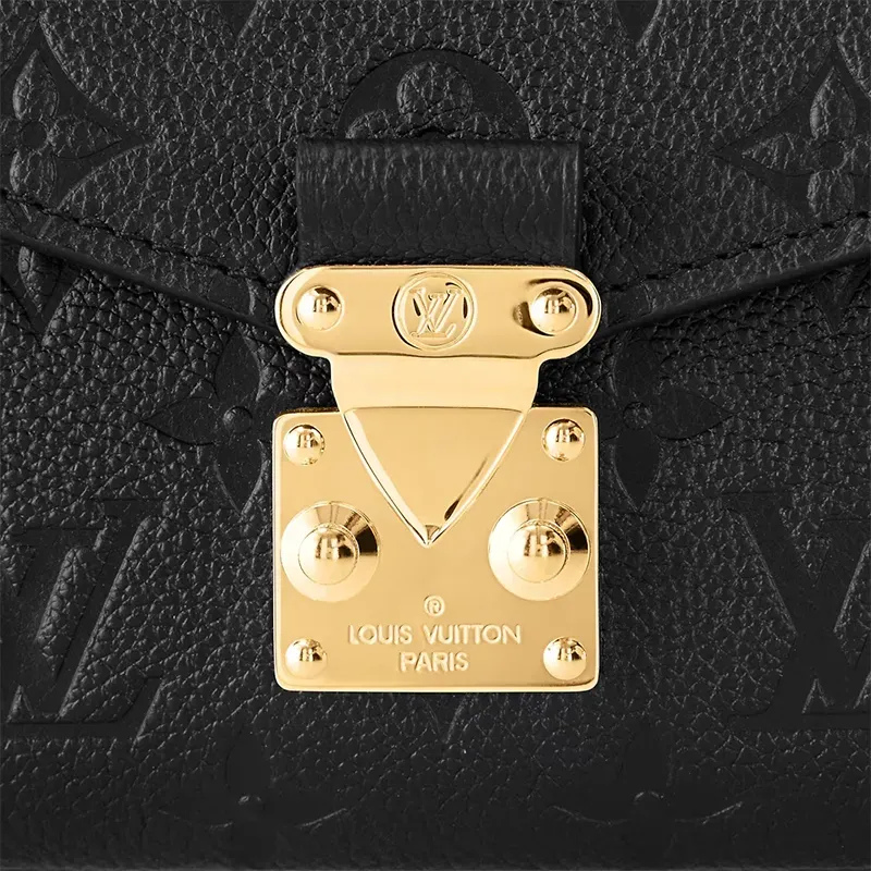 LOUIS VUITTON（ルイヴィトン）ポシェットメティス EW ノワール