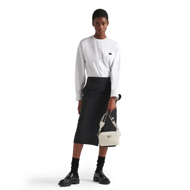 PRADA(プラダ) レザー ショルダーバッグ ホワイト