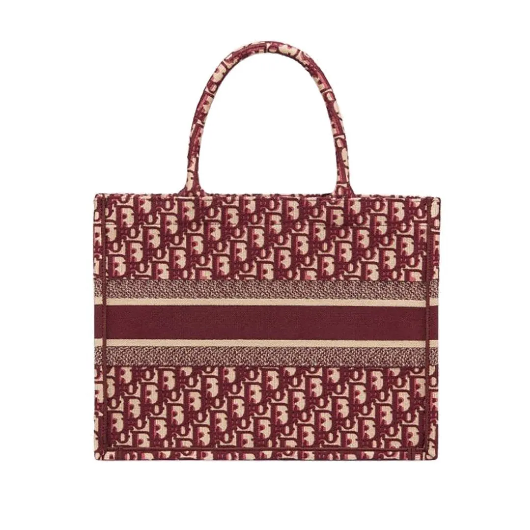 限定30個！売り切れ次第終わり！【DIOR |公式サイトは正規品】VERY（ヴェリイ）雑誌掲載滝沢眞規子愛用★新作BOOK TOTE BAG