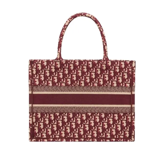 限定30個！売り切れ次第終わり！【DIOR |公式サイトは正規品】VERY（ヴェリイ）雑誌掲載滝沢眞規子愛用★新作BOOK TOTE BAG