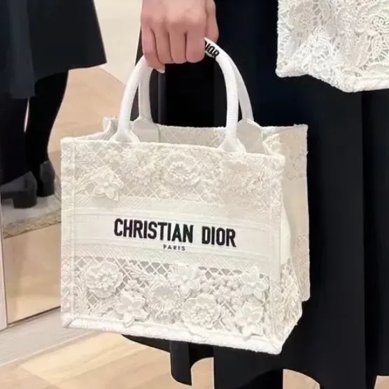 【花柄が美しい☆】Dior＊DIOR BOOK TOTE スモールバッグ＊