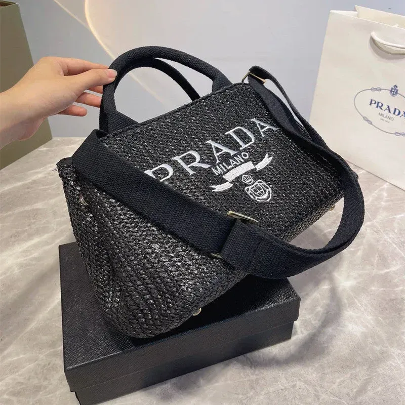 限定30個！売り切れ次第終わり！【PRADA |公式サイトは正規品】雑誌「BAILA」7月号掲載！長澤まさみさん同項 のする限定版“ラフィアトートバッグ”が登場！