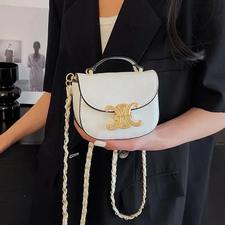 新作 CELINE♪ショルダーバッグ ミニ