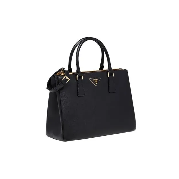 STORY雑誌掲載！高垣麗子さん愛用の新作バッグが登場！PRADA ガレリア スモール スクエア バッグ！！まさに「今」持ちたい！