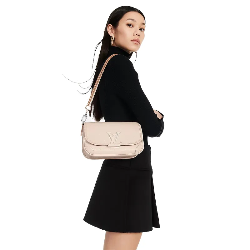 LOUIS VUITTON（ルイヴィトン）ビュシ NM