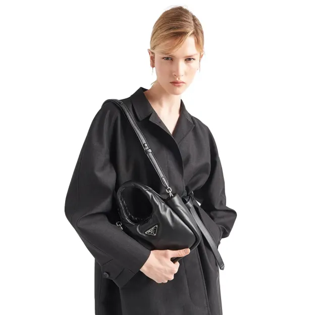 PRADA(プラダ) プラダ ソフト パデッドナッパレザー ミニハンドバッグ ブラック