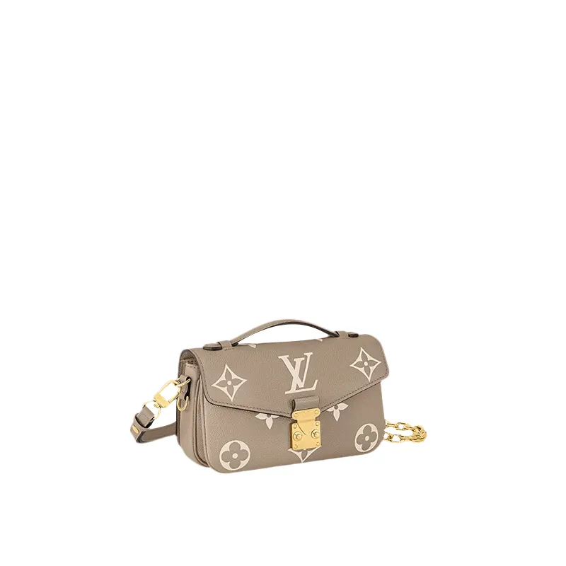 LOUIS VUITTON（ルイヴィトン）ポシェットメティス EW