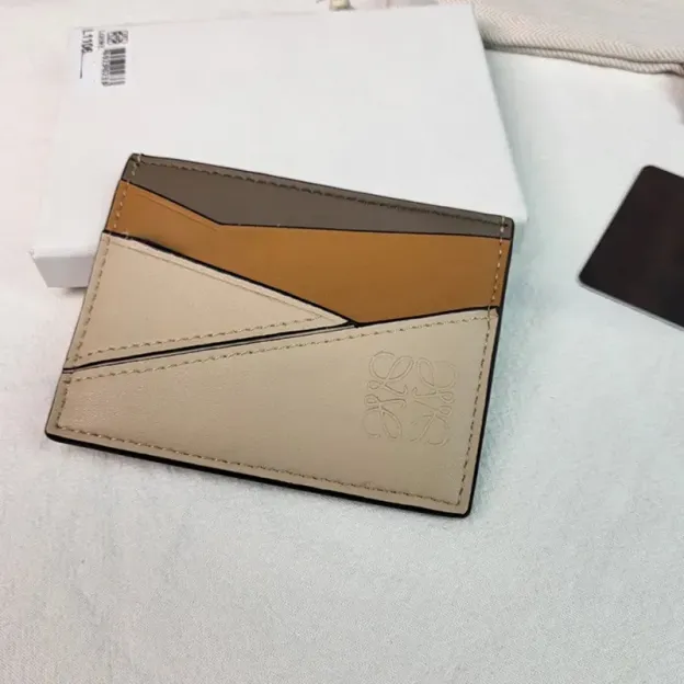 大人気 【LOEWE】 ミニウォレット カードホルダー 財布