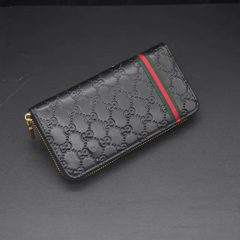 GUCCI(グッチ) ジップロゴ長財布 3色