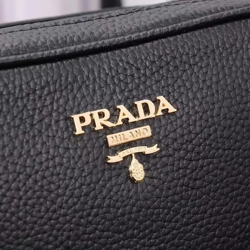 PRADA(プラダ) レザー ショルダーバッグ ブラック