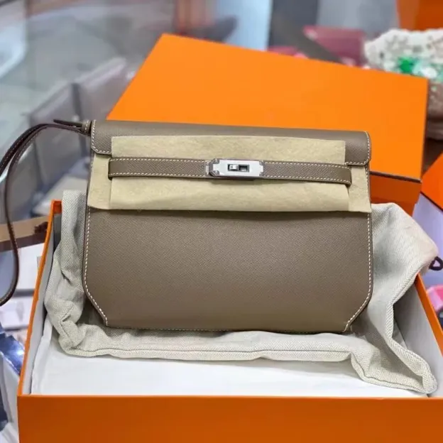 hermes kelly depeches バッグ 【HERMES】