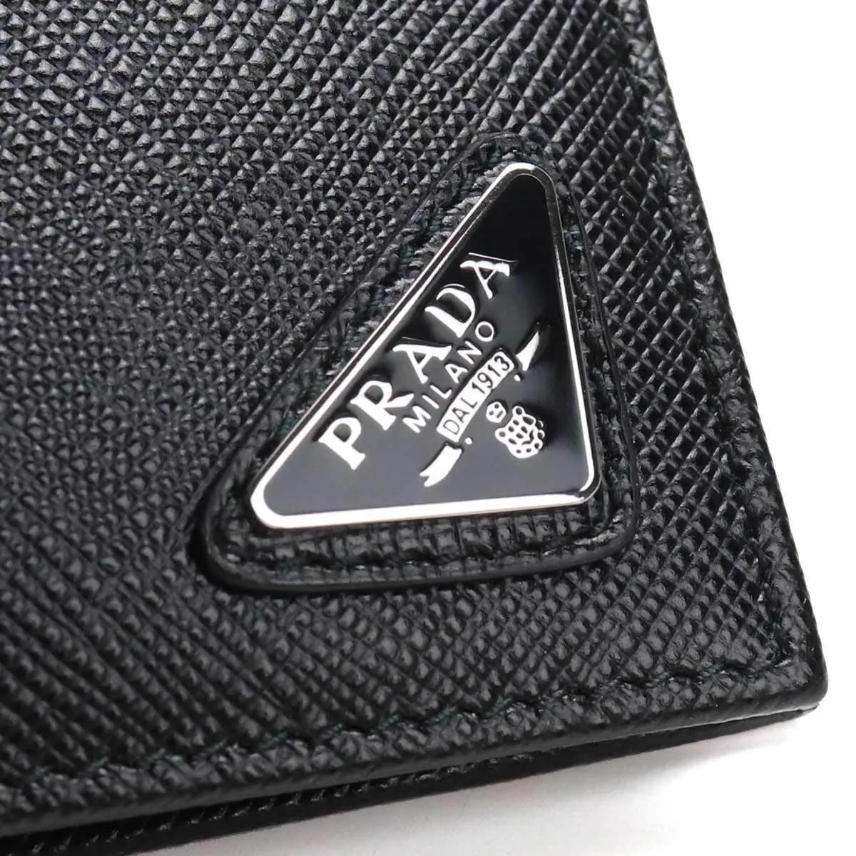 PRADA サフィアーノ 二つ折り財布 2MO738 NERO