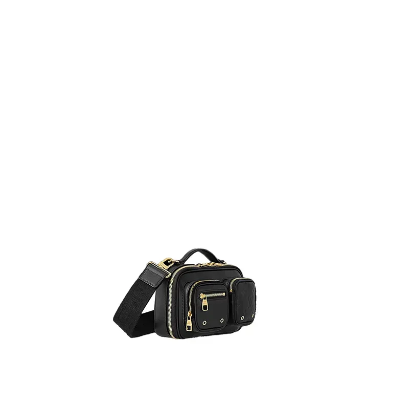 LOUIS VUITTON（ルイヴィトン）ユーティリティクロスボディ